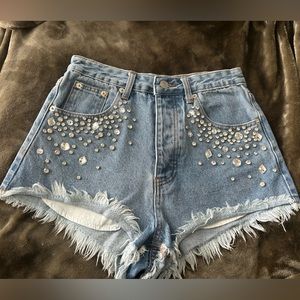 Signature 8 denim shorts